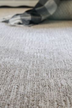 I wanted to share the four reasons we chose carpet for our bedrooms rather than installing the laminate floorsTo be honestwe thought long and hard... Attic Carpet Ideas, Pretty Carpet Bedroom, Best Carpet For Upstairs, Wool Bedroom Carpet, Carpet For Guest Bedroom, Trendy Carpet Living Rooms, Modern House Carpet, Carpet Vs Lvp In Bedroom