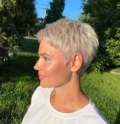 2023 Pixie Hair Trends For Women, Short Pixie Hairstyles For Older Women, Ultra Short Pixie Haircuts For Women, Blonde Pixie Haircuts, Platinum Blonde Pixie Cut, Super Short Pixie Cuts, Very Short Pixie, Platinum Pixie Cut, Very Short Pixie Cuts