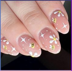 Easy Butterfly Nails, Cute Animal Nails, Bee Nail Designs, Bumble Bee Nails, Uñas Aesthetic, Cute Simple Nails, Simple Gel Nails