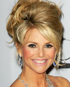 Cool Summer or "Pure Summer Celebrities"  **Click on photo fore more** Christie Brinkley Hair, Up Do Hairstyles, James Jarvis, Do Hairstyles, Big Wedding Hair, Mother Of The Groom Hairstyles, Mother Of The Bride Hair, Smiling Woman, Christie Brinkley