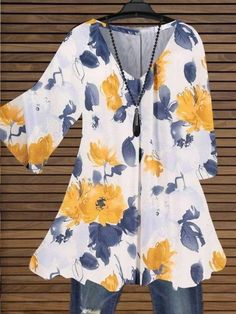 3/4 Sleeve V Neck Floral Printed Tops Classy Plus Size, Female Dress, Floral Print Shirt, Womens Tops Summer, Vestido Casual, Floral Print Tops, Online Tops, Fashion Colours, Floral Shirt