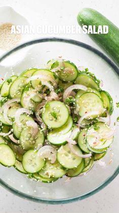 Detailed Recipe - https://theflavoursofkitchen.com/asian-cucumber-salad/ Cucumber Asian, Easy Asian Cucumber Salad, Spicy Cucumber Salad, Spicy Cucumber, Marinated Cucumbers, Asian Cucumber Salad, Onion Salad, Easy Asian