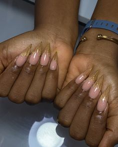 Happy new month 🎊🎊 Swipe through for the nail process of this beautiful chrome set #nails #acrylicnails #stilettonails #chromenails #nailsinogba #explore #lagosnailtech #nailsofinstagram #nailinspiration #stiletonails Nail Process, Set Nails, Happy New Month, Graduation Poses, Long Square Acrylic Nails, Baddie Makeup, New Month