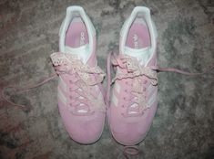 Adidas Gazelles, Men's Adidas (men), Volleyball Shoes, Dress Up Dolls, Pretty Clothes, Crochet Shoes, Pink Adidas