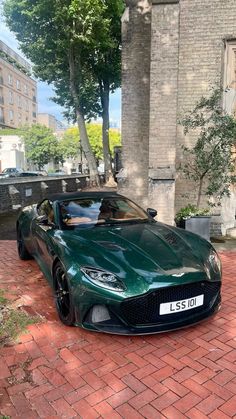 Aston Martin One 77 Wallpapers, Green Aston Martin Aesthetic, Ashton Martin Car, Aston Martin Green, Aston Martin Aesthetic, Red Aston Martin, Green Aston Martin, Aston Martin Wallpaper, Aston Martin Db12