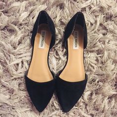 Work Flats Shoes, Cute Womens Shoes, Steve Madden Flats, Work Shoes Women, Work Flats, Shoes Steve Madden, Black Work, Outfit Look, Womens Shoes High Heels