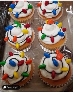 Homemade Christmas Cupcakes, Cindy Lou Who Cupcakes, Grinch Christmas Cupcakes, Christmas Cupcake Ideas For Kids, Christmas Baking Ideas Cupcakes, Cute Christmas Cupcake Ideas, Christmas Cupcake Ideas Easy, Gnome Cupcakes Ideas, Easy Christmas Cupcakes Decoration