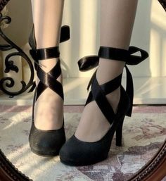 Disney Engagement, Pretty Heels, Dr Shoes, Modern Fairytale, Fancy Shoes, Girly Shoes, Aesthetic Shoes