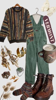 #style #winter #winteroutfit #vermont #vermontstyle #overalls #docmartens Overalls And Docs Outfit, Pottery Overalls, Vermont Style Outfits, Fall Vermont Outfit, Goblincore Winter Outfits, Overalls Women Outfits, Vermont Fashion, Portland Oregon Aesthetic Clothes, Goblin Core Winter Outfits