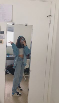 Blue Jordan 1 Outfit Women, Obsidian Outfit, Outfit With Jordan 1, Girl Jordans, Trendy Outfits With Sweatpants, Sister Fashion, Women Jordans, Outfits With Jordan 1s Fashion Styles