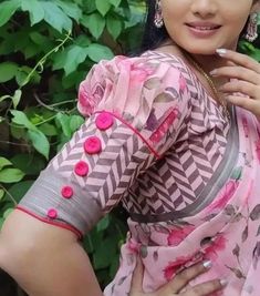 Casual Blouse Designs, Blouse Maggam Work, Lace Blouse Design, Patch Work Blouse Designs, Maggam Work Blouse, Best Blouse Designs, Latest Blouse Designs Pattern, Kids Blouse Designs, Traditional Blouse Designs