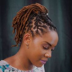 Loc Mohawk, Locs Styling, Locks Hairstyle, Dreadlock Inspiration, Dreadlocks Hairstyle, Dreads Short Hair, Short Dreadlocks Styles, Dreads Styles For Women, Loc Updo