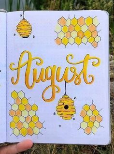 Summer Bujo, Bullet Journal Cover Page Ideas, Bullet Journal Easy, August Bullet Journal Cover, Journal Cover Page Ideas, Journal Cover Ideas, August Bullet Journal, Bujo Themes