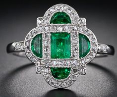 Art Deco emerald and diamond ring, circa 1920. Via Diamonds in the Library. Arte Art Deco, Emerald Rings, I Love Jewelry