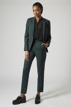 Womens Suit For Wedding Guest, Women’s Trouser Suit, Nonbinary Suit Ideas, Women Suit Trousers, Feminine Suits Wedding Guest, Prom Womens Suit, Woman Wedding Guest Suit, Masculine Women Suit, Women Suit Wedding Guest