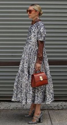 Blair Eadie, Tulle Midi Dress, Style Muse, Wardrobe Tips, Dress Blouse, Outfits Chic, Nice Style, Style Crush, Vogue Fashion