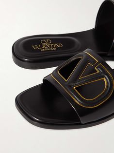 Valentino Slides, Luxury Sandals, Valentino Sandals, Shoes Ideas, Swag Shoes, Leather Slides, Lookbook Outfits, Casual Shoes Women, Leather Slip Ons