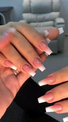 Ideas Uñas Acrilicas, Shiny Nails Designs, Unghie Sfumate, Work Nails, Acrylic Nails Coffin Short, Yellow Nails, Pretty Acrylic Nails, Nail Extensions, Best Acrylic Nails