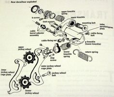 the diagram shows parts for an engine that is attached to a car's front suspension