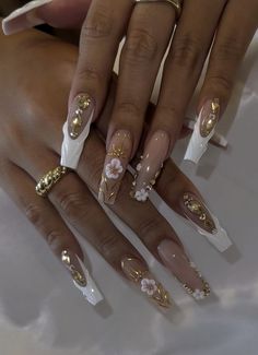 Rhinestone Design Nails, Champagne Rhinestone Nails, Birthday Nails Gems, Gold Gems On Nails, Gold And Beige Nails, Xl Acrylics, Nails Acrylic Extra, Senior Nails Ideas, Long Junk Nails