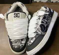 Pretty Shoes Sneakers, Shoes Outfit Fashion, Fire Fits, Hype Shoes, Shoe Inspo, Swag Shoes, Cool Fits, Dc Shoes