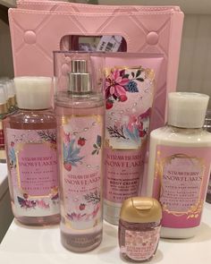 Strawberry Snowflakes Perfume, Strawberry Snowflake, Strawberry Snowflakes, Husky Shirt, Bath N Body Works, Bath And Body Work