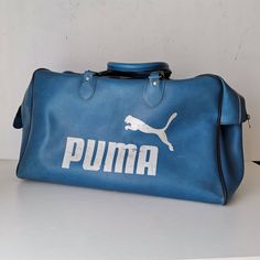 "RETRO \"Puma\" bag (unisex) from the 70's. Very visible traces of use and age. It can be used more as a vintage decorative item . If you have any further questions, need more pictures feel free to contact me. Thank you. Have a nice day, Jovana" Puma Bag, Vintage Puma, Sports Bags Gym, Sports Gym, Puma X, Team Sports, Sport Gym, Sport Bag, Vintage Bags