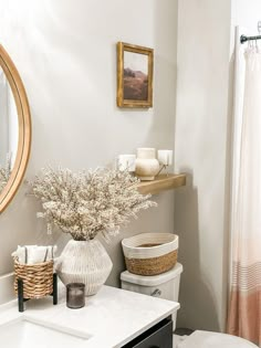 Looking to transform your space? Explore these stylish bathroom decor ideas to elevate your home design. From modern to rustic, find inspiration to create the perfect oasis. Elevate your bathroom decor with these trendy tips and tricks. Neutral Apartment Bathroom Decor, Decorate Small Bathroom Counter, Neutral Home Aesthetic Kitchen, Aesthetic Shower Decor, Neutral Restroom Decor, Neutral Bathroom Aesthetic, Creme Bathroom Ideas, College House Bathroom, Neutral Aesthetic Bathroom