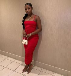 Simple Red Dress, Boujee Outfits, Red Dress Outfit, Dinner Outfits, Muslimah Fashion, Dressy Outfits, How To Pose, Dope Outfits, Night Outfits