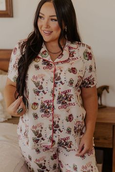 The softest cutest western Christmas pajamas you will ever wear.  These are super high quality and literally feel like butter. Cute Christmas Pajamas, Cowboy Santa, Western Graphic Tees, Pyjama Sets, Holiday Apparel, Christmas Pjs, Graphic Tee Dress, Western Christmas, Holiday Pajamas