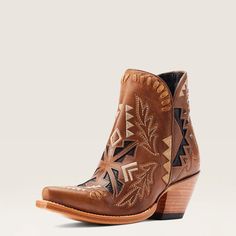 Mesa Western Boot Ariat Womens Boots, Saddle Pads English, Mode Hippie, More Is More, Mens Boots Casual, Western Boots Women, Veg Tan Leather, Gear Bag, Western Boot