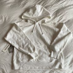 Aritzia Tna Cozy Af Boyfriend Hoodie White Size 1 New With Tags Oversized Fit Boyfriend Hoodie, Aritzia Tna, Hoodie White, Colorful Hoodies, White Hoodie, Oversized Fits, Color White, Womens Tops, Sweatshirts Hoodie