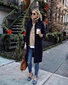 A Sunday well spent Tap the pic to shop Letticah flats Susan bag. :@styledsnapshots #holiday #streetstyle Look Fashion