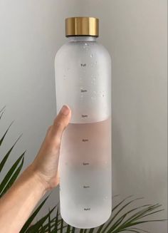 Water Bottle With Times, Haut Routine, Motivasi Diet, Info Board, Motivational Water Bottle, Vision Board Manifestation, Healthy Girl, Healthy Lifestyle Inspiration