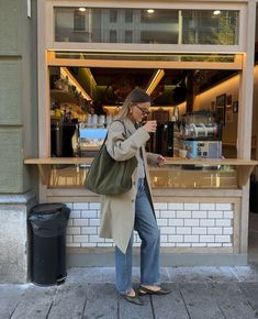 образ @sara_yaben Cottagecore Fits, Im A Lady, Cold Fits, Sophisticated Outfits, Stockholm Style, Autumn Fits, Fall Capsule Wardrobe, Winter Girls