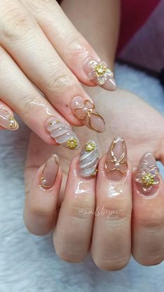 Gold And Silver Nails Ideas, Nails Con Relieve, Harry Potter Nail Art, Rave Nails, Fancy Nail Art, Makeup Nails Designs, Pretty Nail Colors, Gel Nail Art Designs, Gel Nails Diy