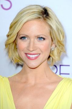 Trendy We Fryzurach, Britt Robertson, Brittany Snow, Summer Haircuts, Chin Length Hair, Short Human Hair Wigs, Hair Styles 2014, Short Wavy Hair, Short Bob Haircuts