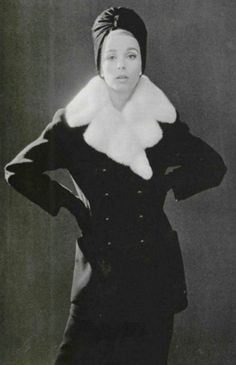 Marc Bohan, Dior Collection, Dior And I, Sixties Fashion, Dior Vintage, Vintage Coats, Photo B, Dior Couture, Vintage Coat