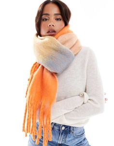 Accessori by ASOS DESIGN Anti-freddo Motivo a righe Taglio rettangolare Estremità con nappe Blue And Orange Design, Scarf With Tassels, Design Scarf, Polyester Scarf, Modest Fashion Winter, Orange Design, Spring Floral Dress, Neck Chain, Jumpsuit Shorts Rompers