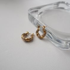 Take the plunge with Mia Hoops – the definition of style and sophistication! Small but mighty, these beauts will have your fashion game on point. They're small enough to be subtle but stylish, with just enough sparkle to make a statement. - stainless steel, gold plated-16mm Jewellery Photo, Small But Mighty, Game On, Ear Jewelry, Photo Jewelry, Fashion Clothes, Fashion Games, Gold Plate, Gift Card