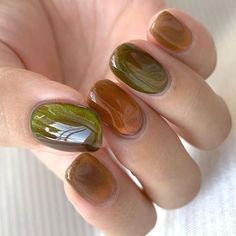 Moss Agate Nails, Green And Brown Nails, Chasing Daisies, Autumn Green, September Nails, Instagram Autumn, Brown Nails, Autumn Nails