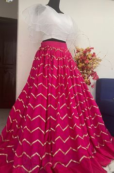 Maxi Dress Styles, Long Gown Design, Lehenga Designs Simple, Anarkali Dress Pattern, Style Guru, Half Saree Designs, Long Dress Design, Girls Frock Design, Indian Dresses Traditional