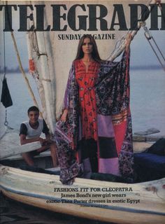 Barbara Bach, Vogue Vintage, Fashion 70s, 1970s Fashion, 70s Dress, 70s Style