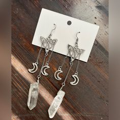 Dangly Crystal Earrings Lightweight And Never Worn! Bought For Myself But I Have Never Reached For Them. Oktoberfest Earrings, Fish In A Bag, Plugs Earrings, Ear Gauges, Earrings Crystal, Clear Quartz Crystal, Book Decor, Shop Wallpaper, Clear Quartz