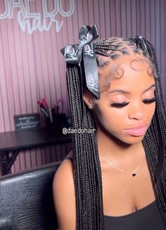 @daedohair Knotless Braids Hairstyles With Bow, Knotless Braids With Bow, Bow Hairstyle With Braids, Dolly Braids, Knotless Braids Styles, Quick Braids, Hair Plugs, Gorgeous Braids, Braided Hairstyles For Black Women Cornrows