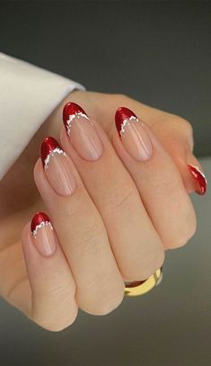 4. Red and White Christmas Tip Nails With Christmas just right around the corner we are so excited! This is the most wonderful time of the... Rudolph Snowman, Red Tip Nails, Red Tips, Nails Holiday, Snowman Snowflake, Red Christmas Nails, Cute Christmas Nails, Christmas Gel Nails