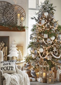 a decorated christmas tree in a living room