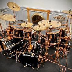 a set of drums sitting on top of a floor