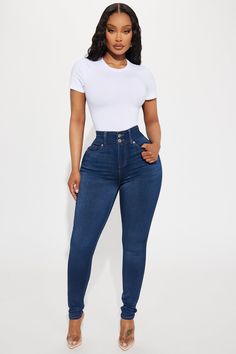 Fashion Nova Outfits, Body Suit Outfits, Jeans For Short Women, Cute Fall Outfits, Short Sleeve Bodysuit, White Fashion, Concert Outfit, Simple Outfits, Date Night Outfit