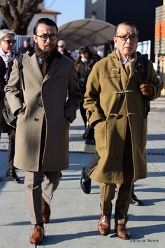 CHAD'S DRYGOODS: February 2019 Yukio Akamine, Duffle Coat Men, Duffle Coat Outfit, Photos Of Men, Duffel Coat, Ivy League Style, Gents Fashion, Italy Outfits, Mens Formal Wear